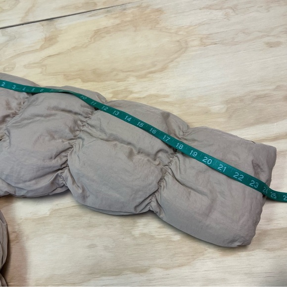 Nike Jordan Women's Oversized Puffer Jacket Size L - Picture 8 of 10